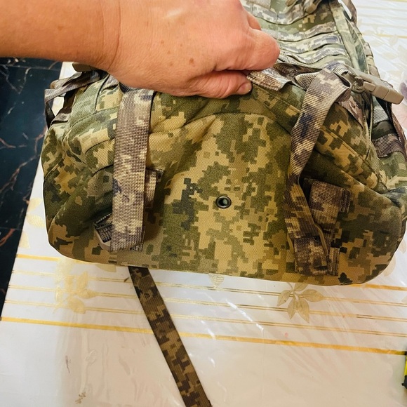Original Tactical MILITARY combat backpack UA pixel military army backpack CAMO - Picture 12 of 13